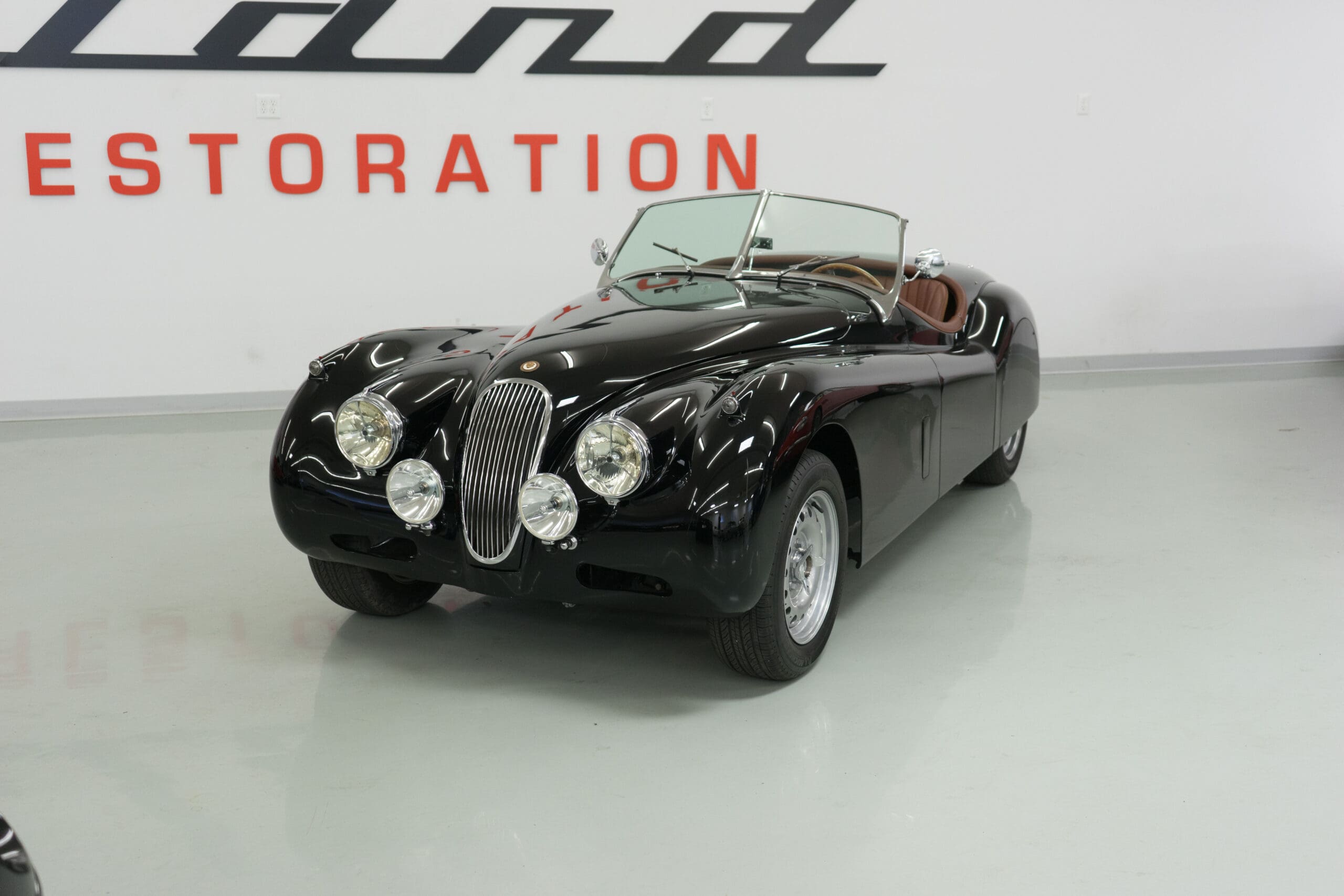 フランス　キラル社　復刻版　ジャガーXK140 フランス キラル社 復刻版 ジャガーXK140 ジャガー XK140 Drop