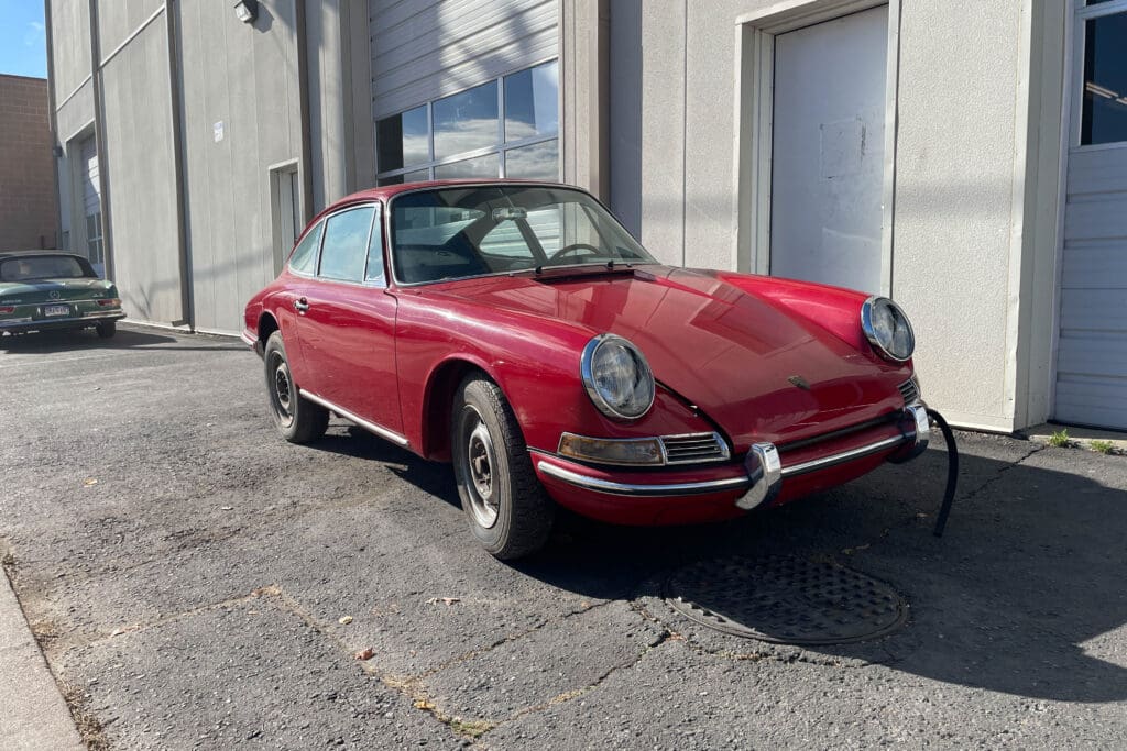 1966 PORSCHE 911