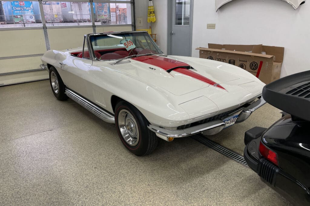1967 CHEVROLET CORVETTE