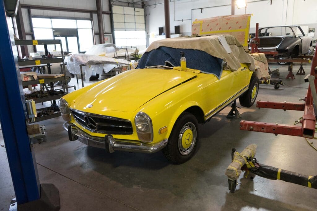 1970 MERCEDES-BENZ 280SL