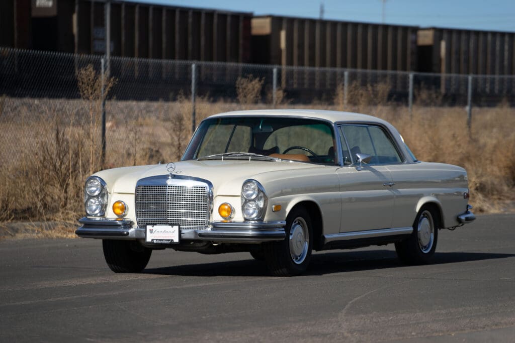 1971 MERCEDES-BENZ 280SE 3.5 COUPE