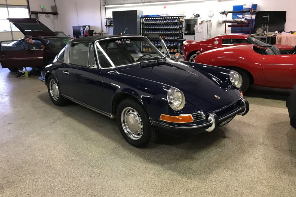 1971 PORSCHE 911T TARGA
