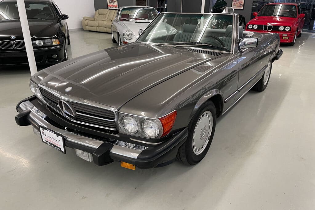 1989 MERCEDES-BENZ 560 SERIES 2DR COUPE 560SL ROADSTER
