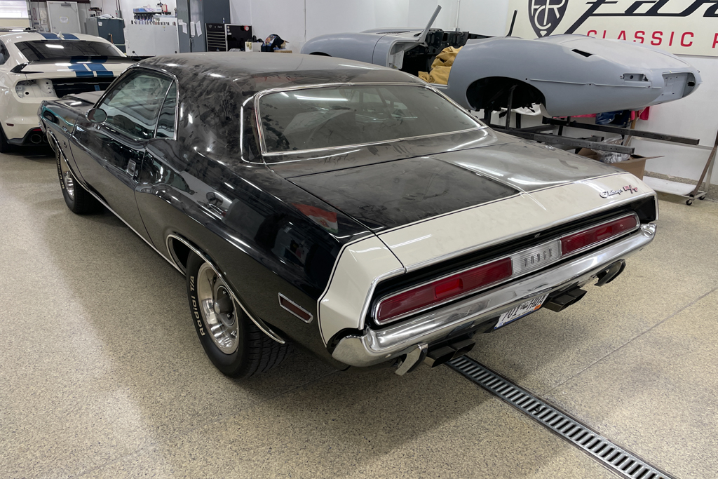 1970 Dodge Challenger R/T Black