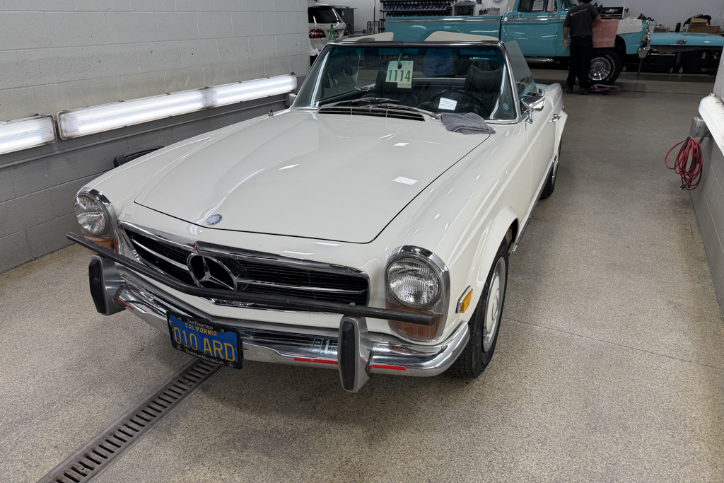 1970 Mercedes-Benz 280SL White