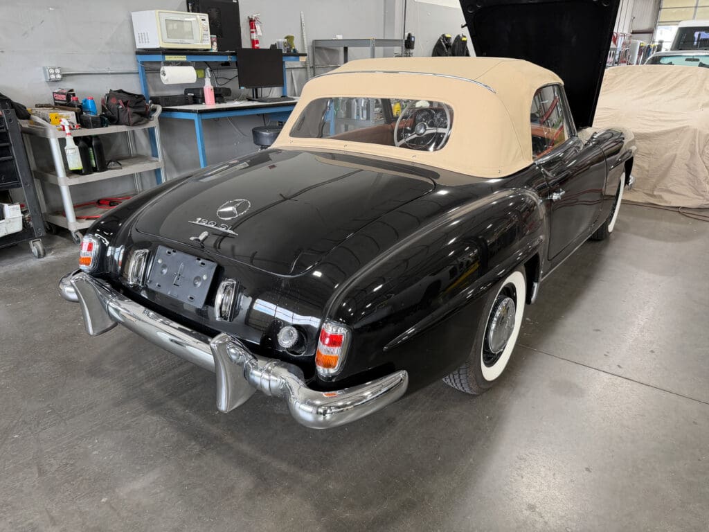 1956 Mercedes-Benz 190SL Black